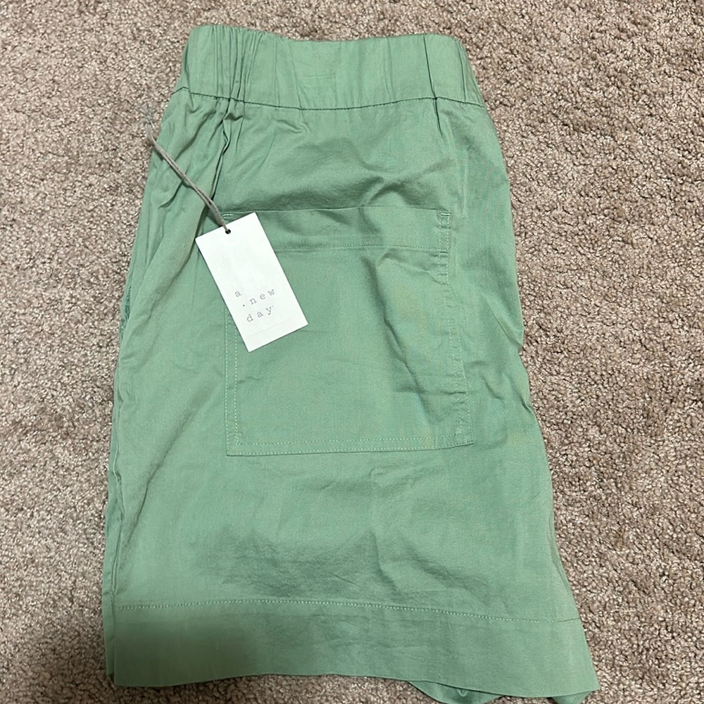 A New Day Shorts XL NWT